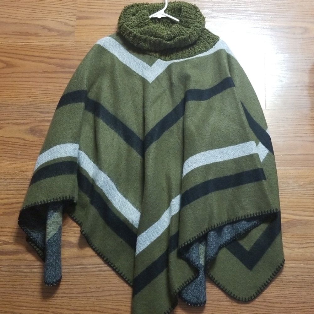 Khaki poncho